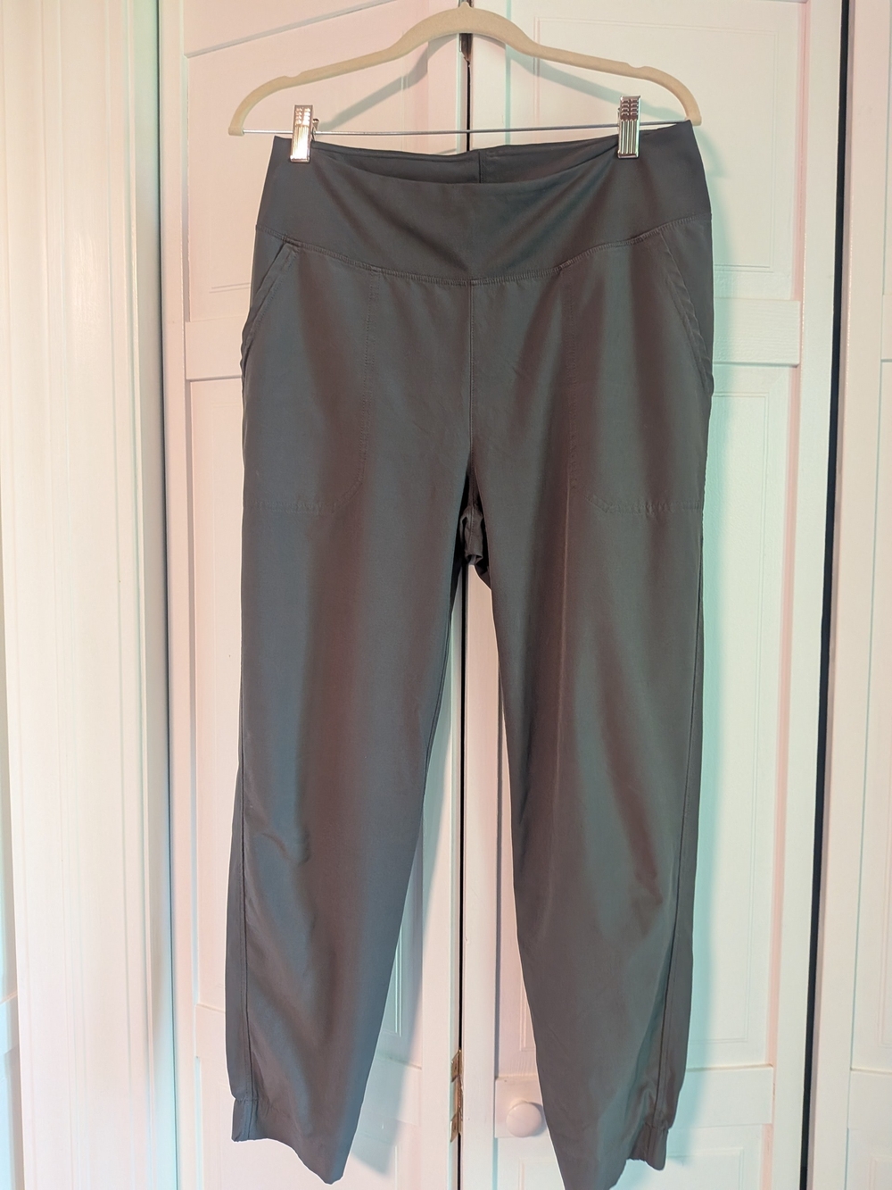 Patagonia Gray Cropped Performance Pants